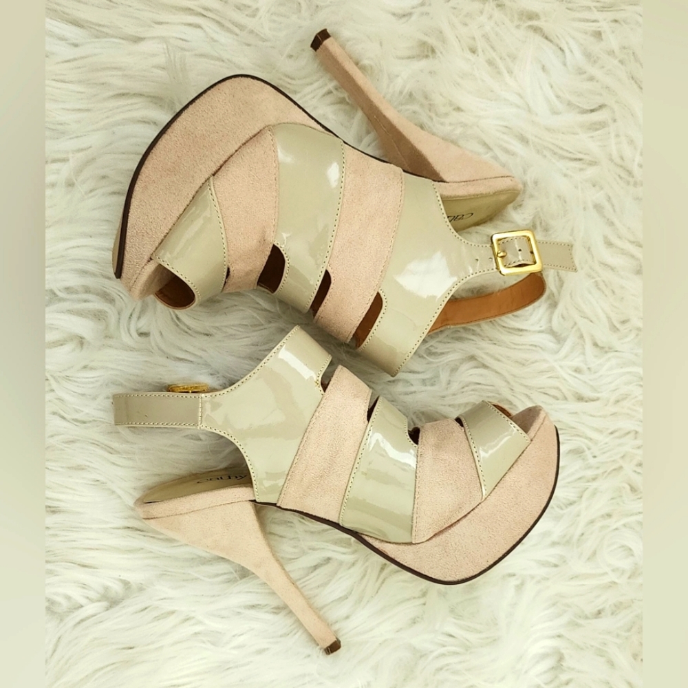 Shoes - Picture 2 of 4
